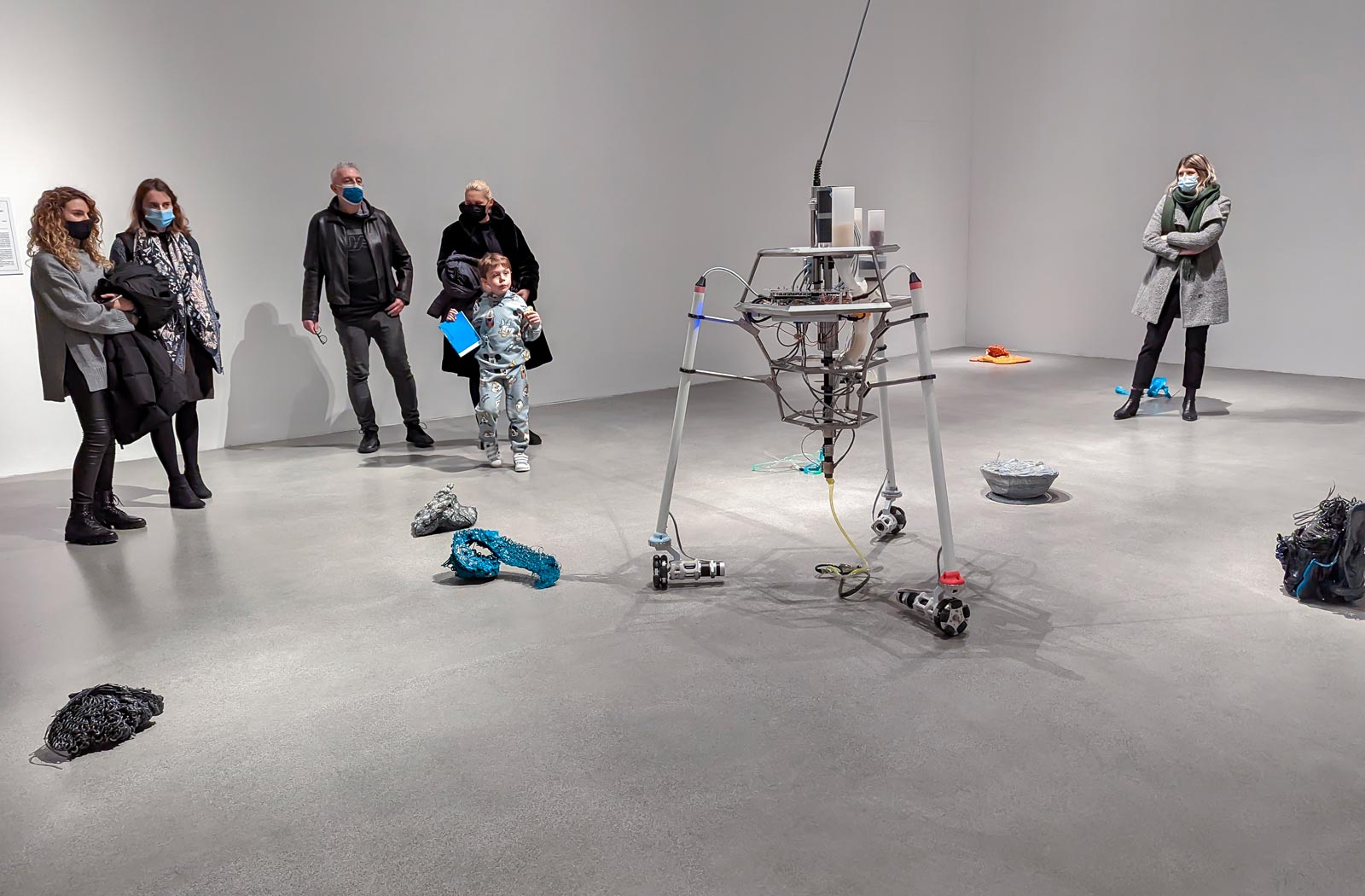 Robotic installation RE:PLACES 2021 by Carolin Liebl and Nikolas Schmid-Pfähler